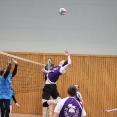 Schmalibus (Lila) : Volleyballverein 70 Meiningen II