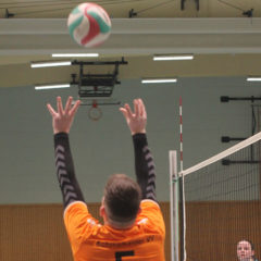 Schmalibus (Weiß) : Volleyballverein 70 Meiningen II