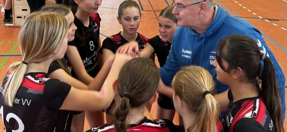 Trainingsturnier der U16 weiblich in Neuhaus