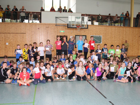 FINALE Ball-über-die-Schnur-Turnier der Schmalkalder Grundschulen